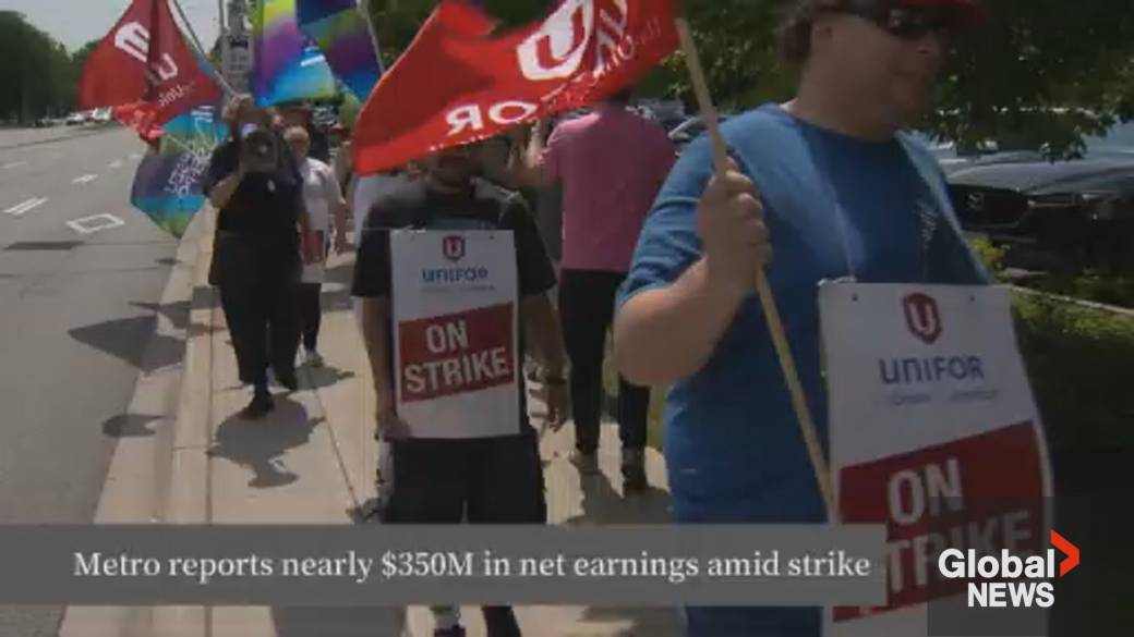 Click to play video: 'Metro reports massive profit as GTA workers continue strike'