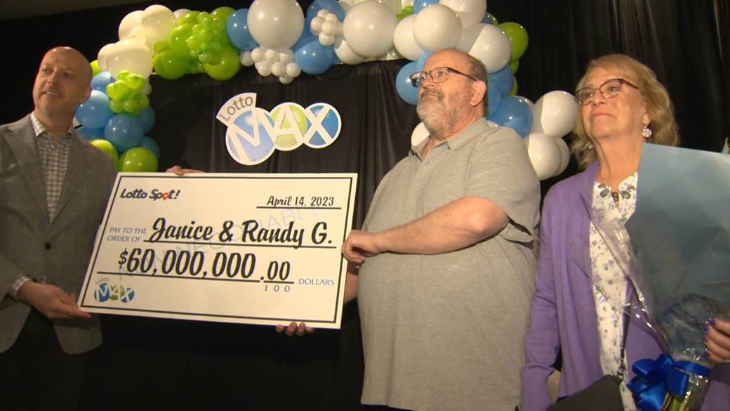 Click to play video: '‘Randy wants to go to Las Vegas for a beer,’ $60-million lottery winner Janice Glays says'