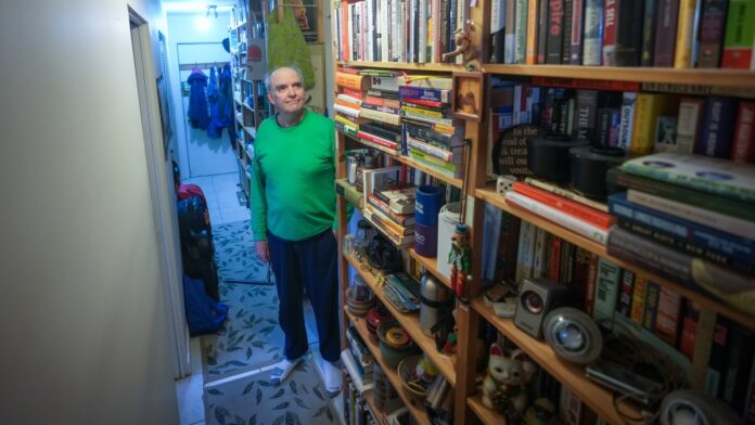 B.C. man seeking homes for thousands of books